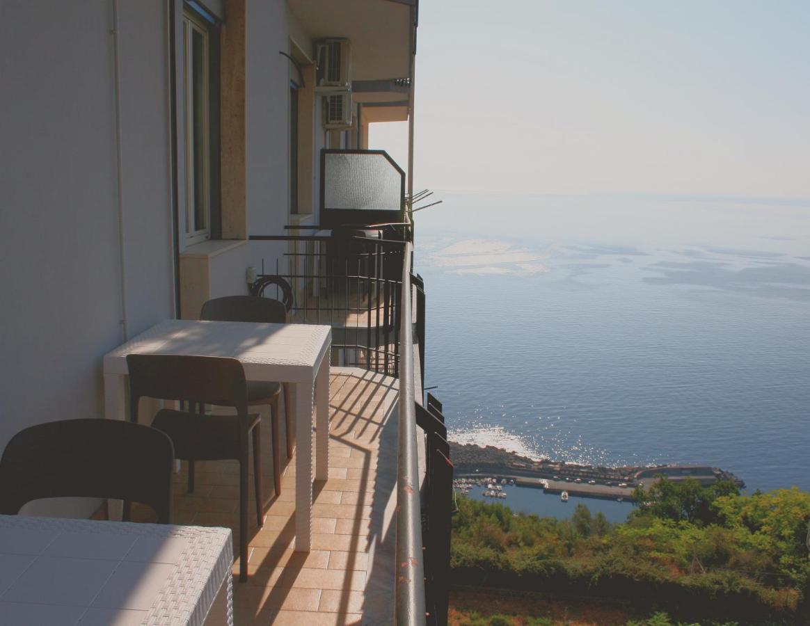 Il Balcone Di Galatea Acireale Exterior foto